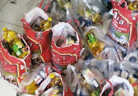۵۰۰ بسته معیشتی بین زلزله‌زدگان شهرستان کوهرنگ توزیع شد
