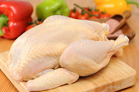 کشف ۴.۵ تن مرغ منجمد تنظیم بازار از یک مغازه